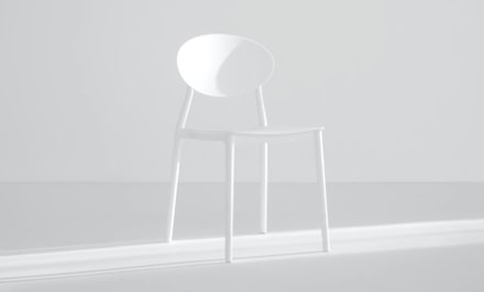 Modern style white chair
